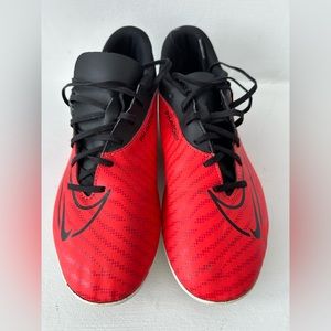 Nike men’s size 9 Phantom Gx Academy lace up red/orange soccer cleats
